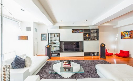 Condo in New York, New York, United States 1