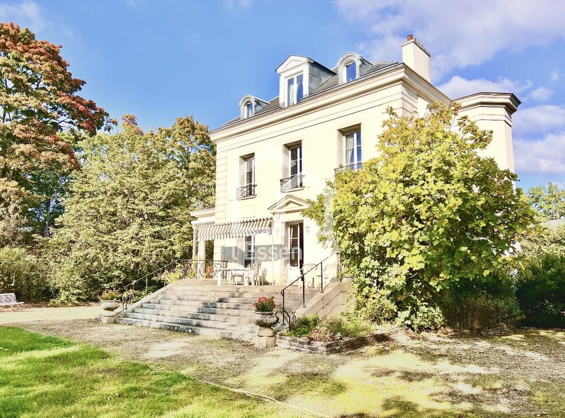 House in Napoleon, Maisons-Laffitte, France 1 - 16503623