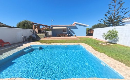 Villa in El Puerto de Santa María, Andalusia, Spain 1