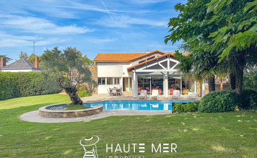 House in Mouilleron-le-Captif, Pays de la Loire, France 1