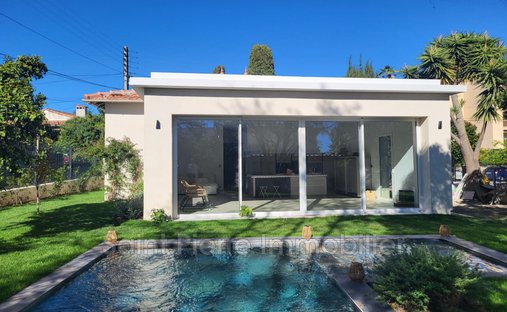 Villa in Val de Cagne-Colline Route de Vence, Cagnes-sur-Mer, France 1