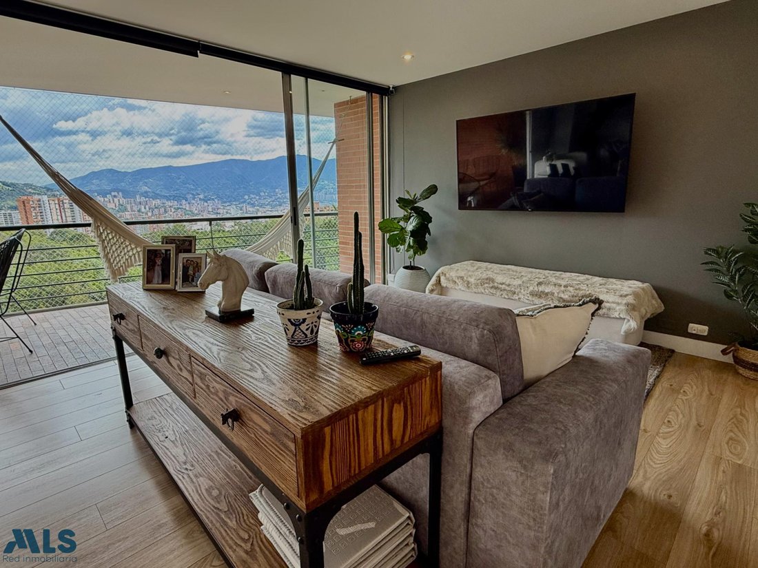 Apartment in Medellín, Antioquia, Colombia 3 - 16503788