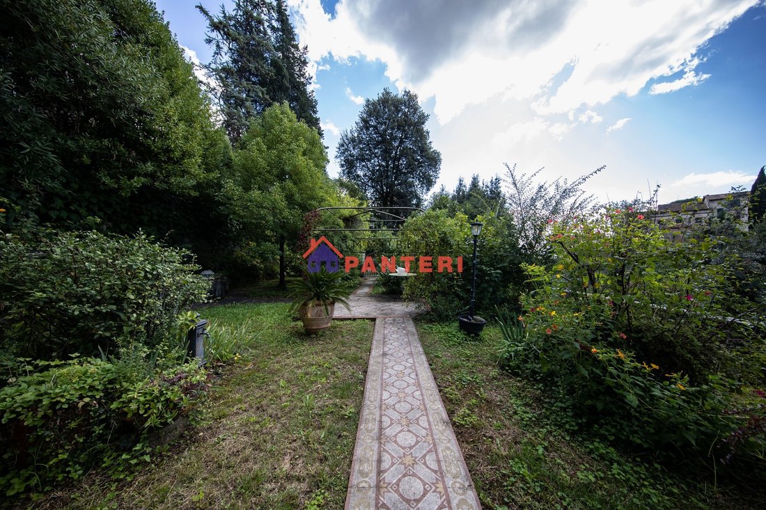 Villa in Center, Pescia, Tuscany 3 - 16503528