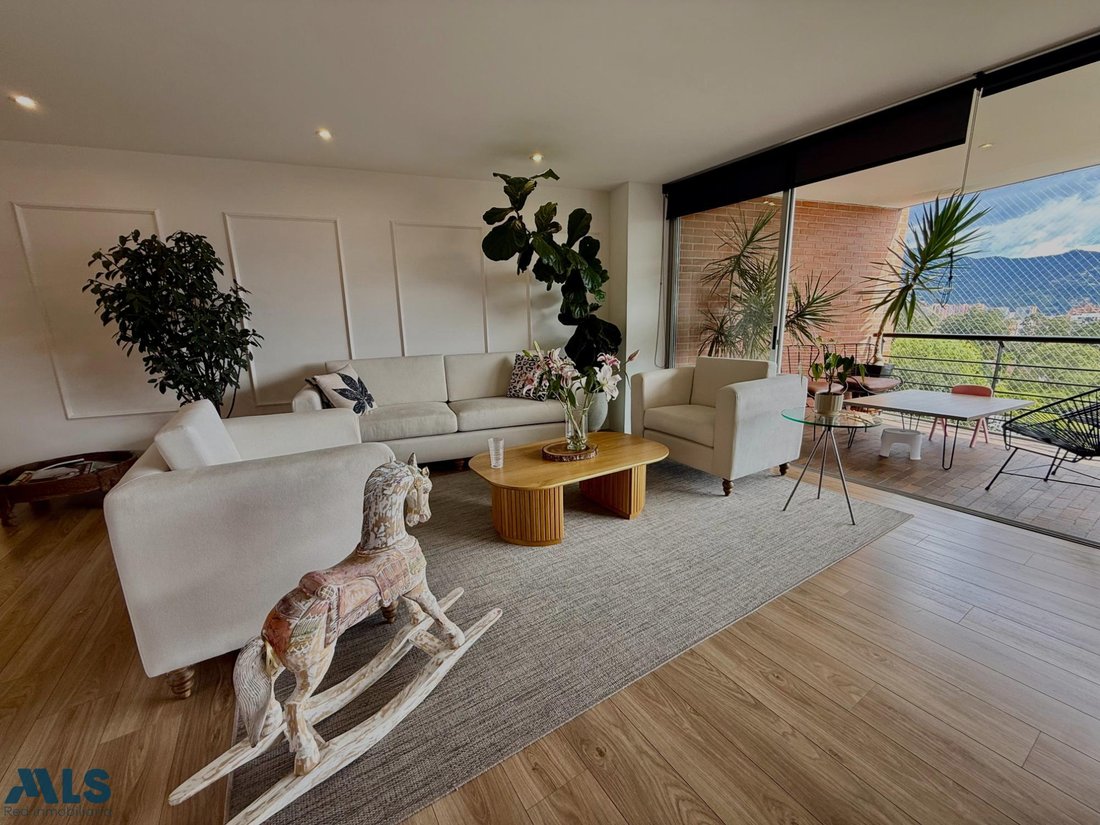 Apartment in Medellín, Antioquia, Colombia 4 - 16503788