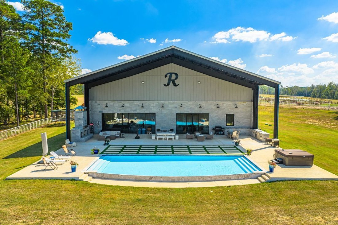 Farm Ranch in Winona, Texas, United States 3 - 16500457