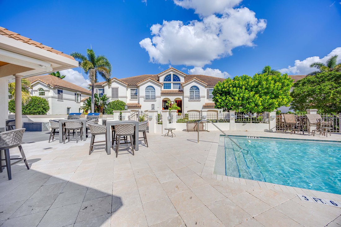 Condo in Naples, Florida, United States 2 - 16505242