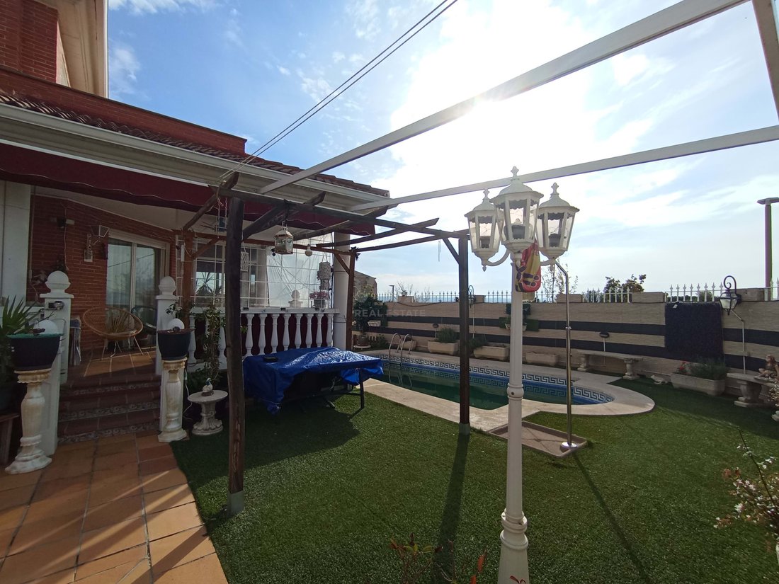 Villa in Puente de Vallecas, Madrid, Spain 1 - 16478865