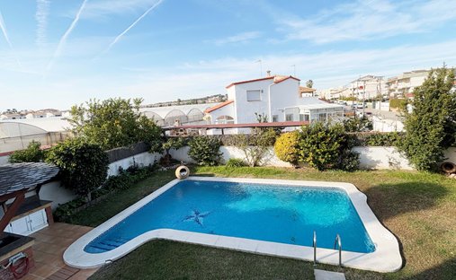 Castle for Sale in Creixell, Catalonia, Spain