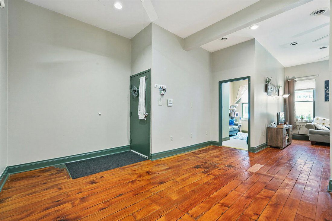 House in Pittsburgh, Pennsylvania, United States 1 - 16505292