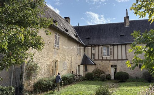 Castle for Sale in Montignac, Nouvelle-Aquitaine, France