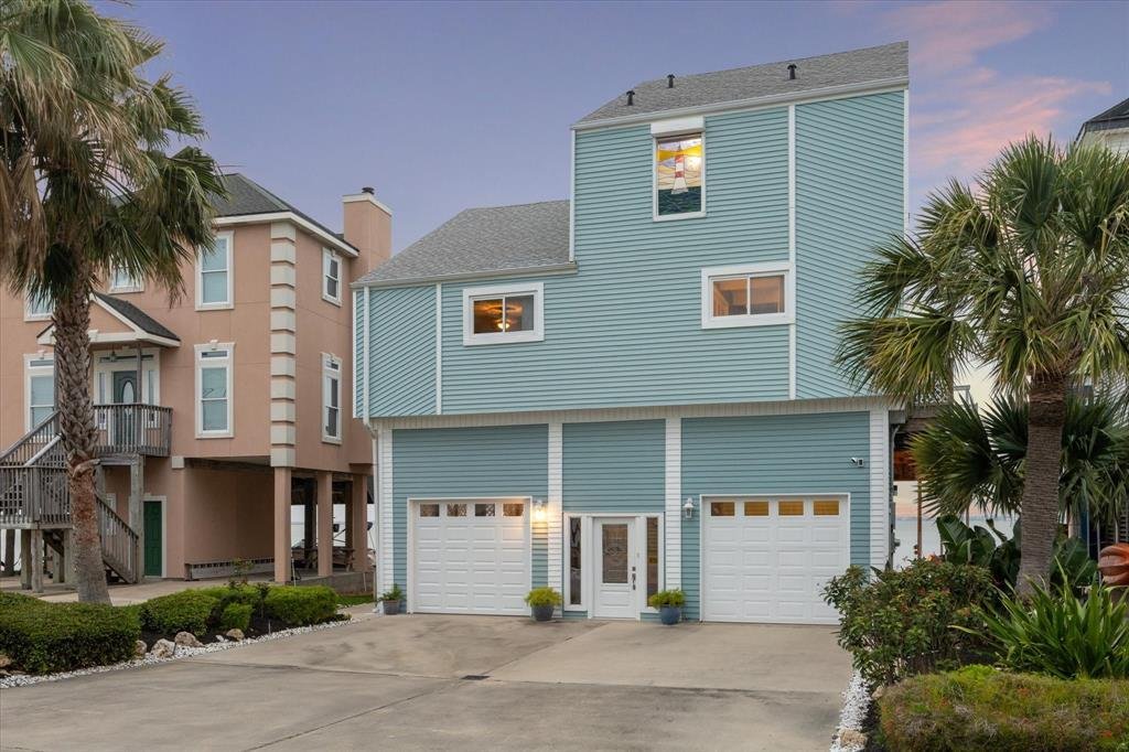 House in Galveston, Texas, United States 2 - 16506854