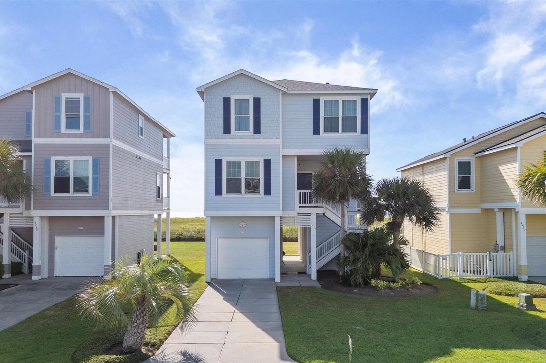 House in Galveston, Texas, United States 1 - 16510315