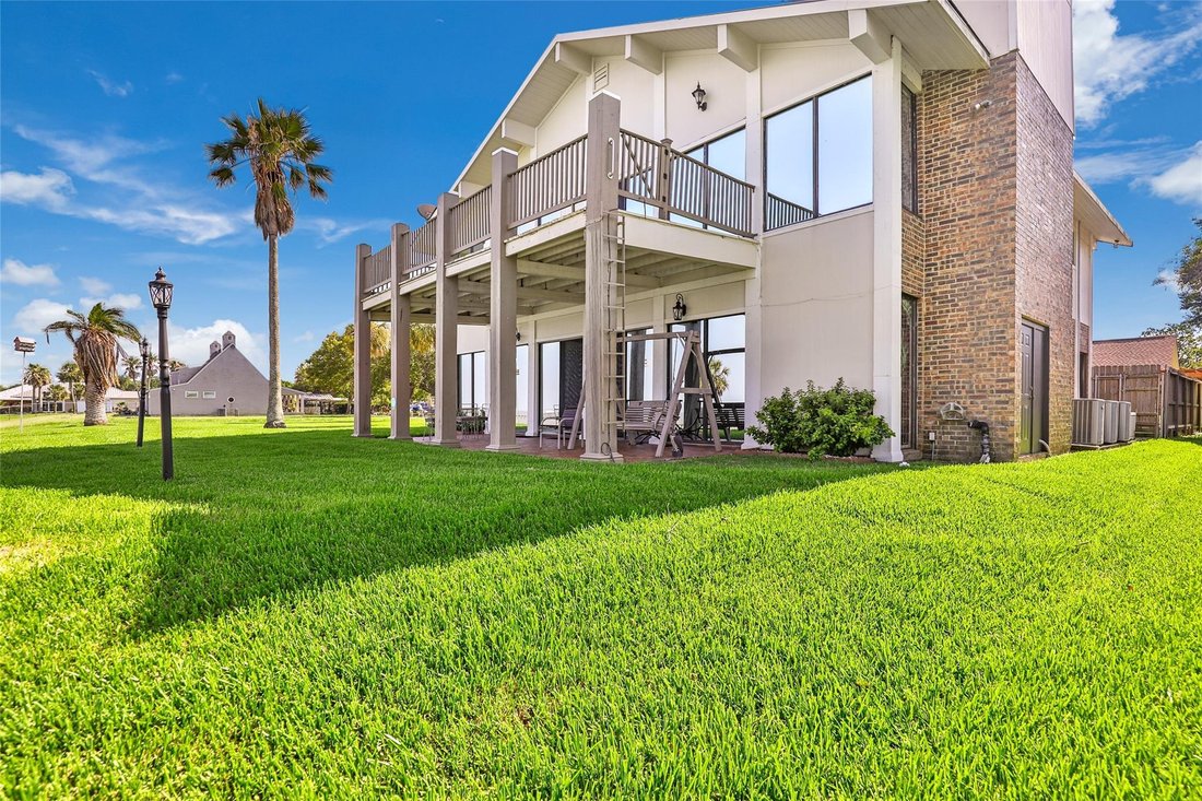 House in Baytown, Texas, United States 3 - 16507063