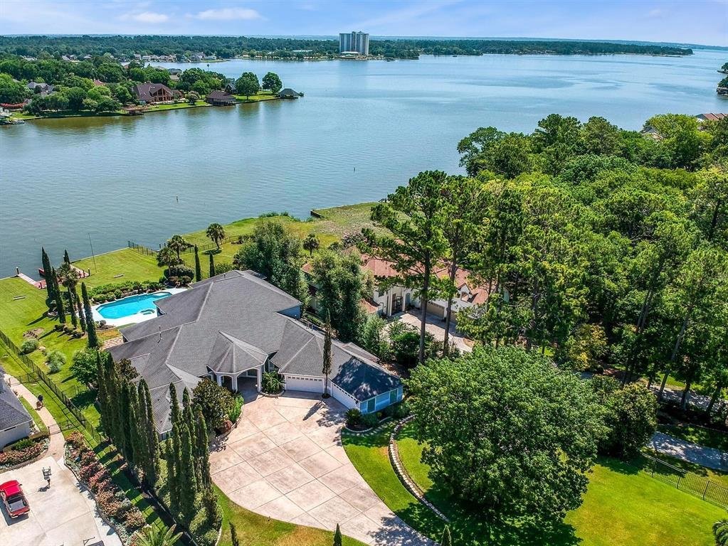 House in Conroe, Texas, United States 1 - 16507390