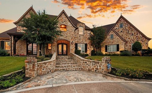 House in Lewisville, Texas, United States 1