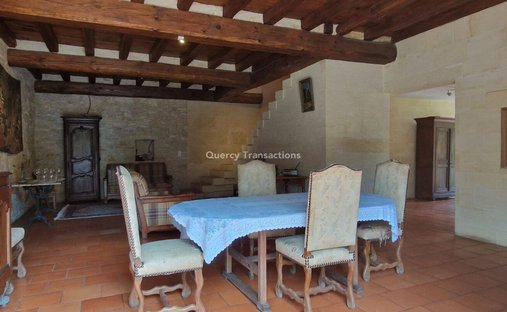 Castle for Sale in Le Bugue, Nouvelle-Aquitaine, France