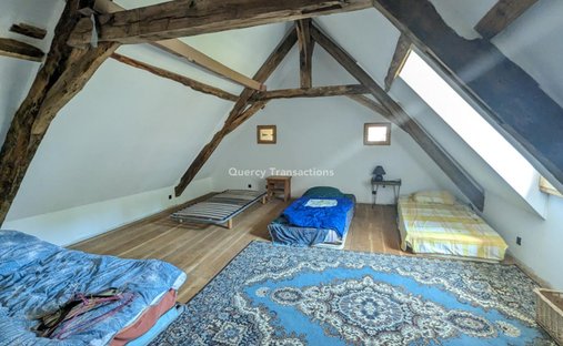 Castle for Sale in Montignac, Nouvelle-Aquitaine, France