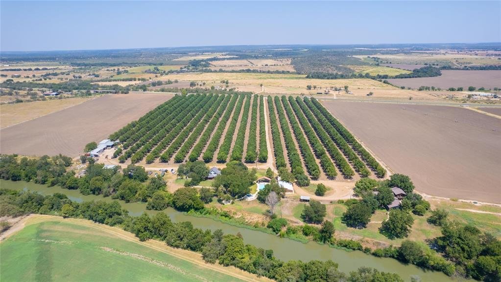 House in San Saba, Texas, United States 1 - 16514340