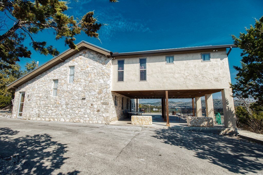 House in Concan, Texas, United States 5 - 16505424