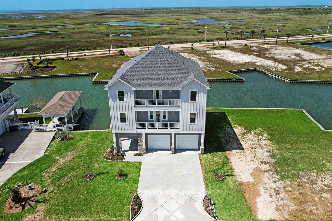 House in Hitchcock, Texas, United States 2 - 16509460