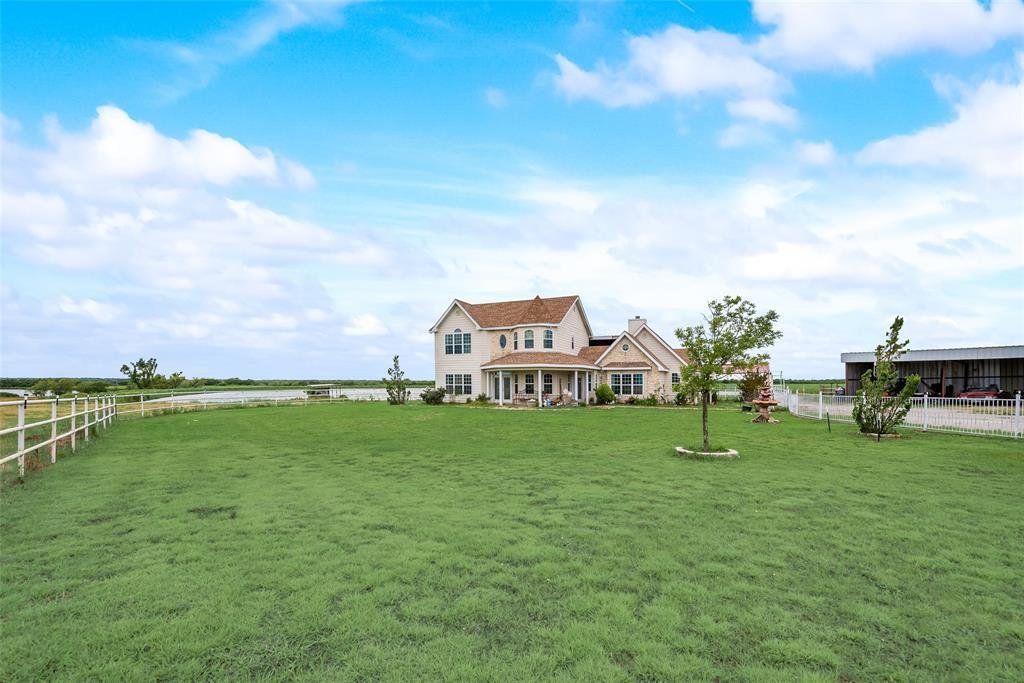 House in Celeste, Texas, United States 3 - 16513533