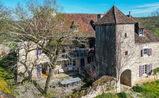 Castle for Sale in Martel, Occitanie, France
