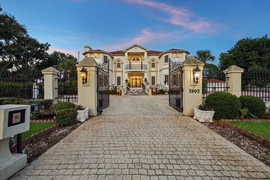 House in Pasadena, Texas, United States 3 - 16506942