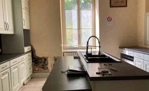 Castle for Sale in Luzech, Occitanie, France