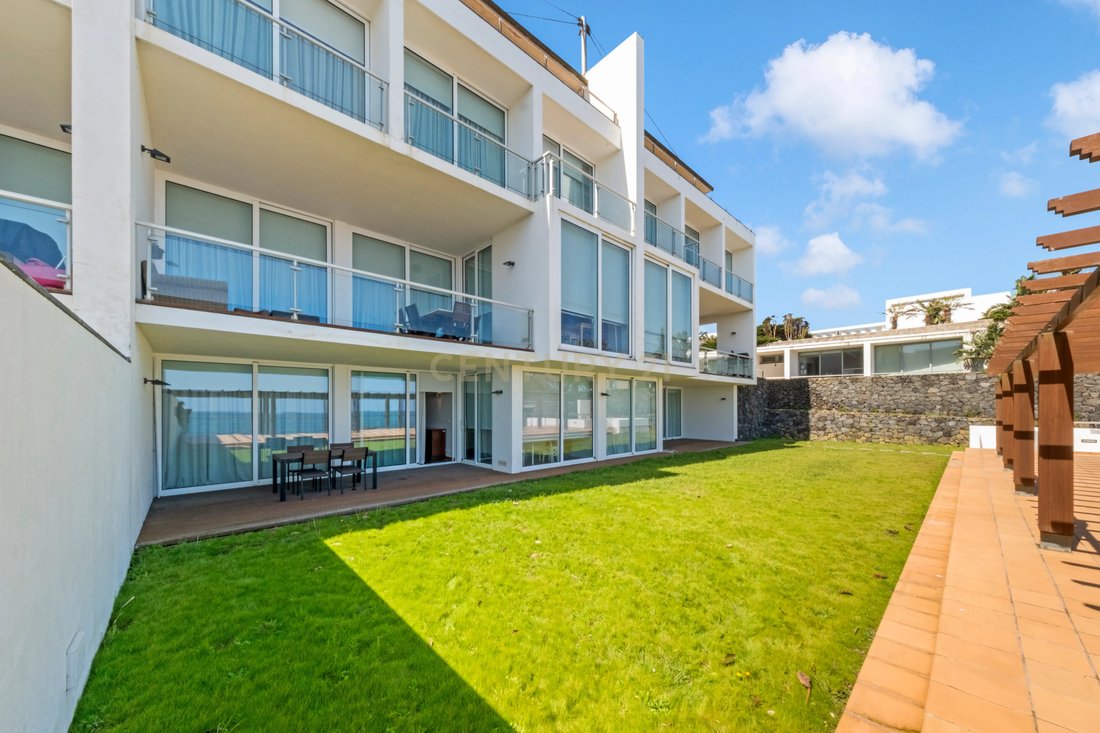 Villa in Praia da Vitoria (Santa Cruz), Azores, Portugal 1 - 15433603