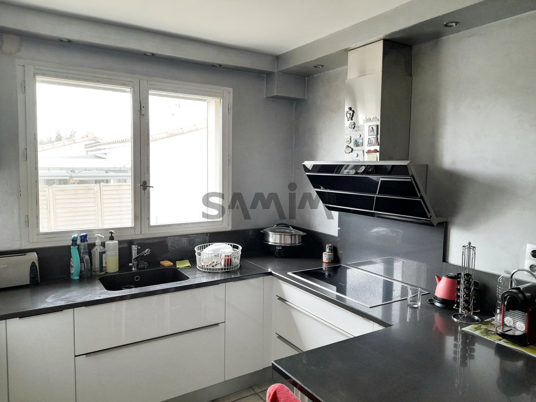 Villa in Ribaute-les-Tavernes, Occitania, France 2 - 16506414
