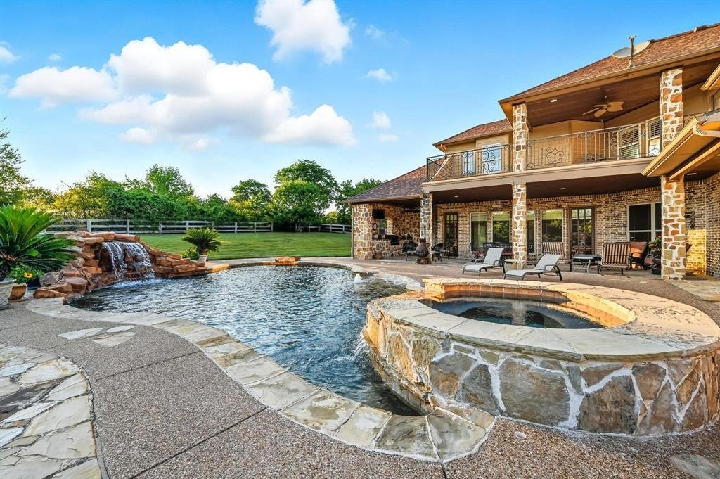 House in Lewisville, Texas, United States 3 - 16512383