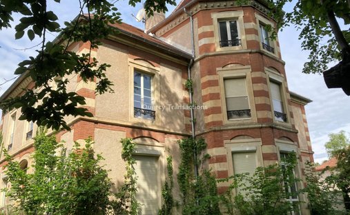 Castle for Sale in Luzech, Occitanie, France