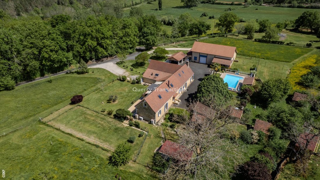 Estate in Gourdon, Occitania, France 4 - 16509936