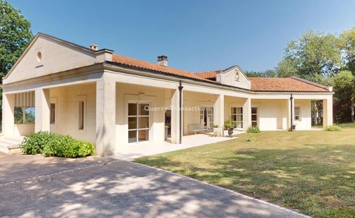 House in Terrasson-Lavilledieu, Nouvelle-Aquitaine, France 1