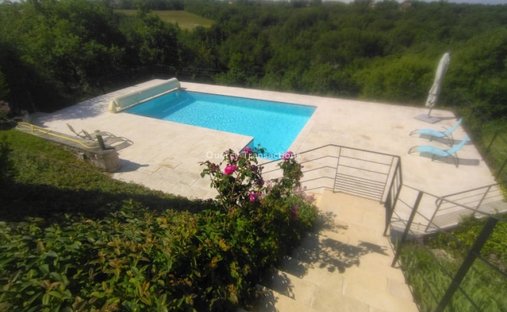 An Urban Chateau Dating Back To 1930 With An Outhouse, A Swimming Pool And Tree Dotted Grounds