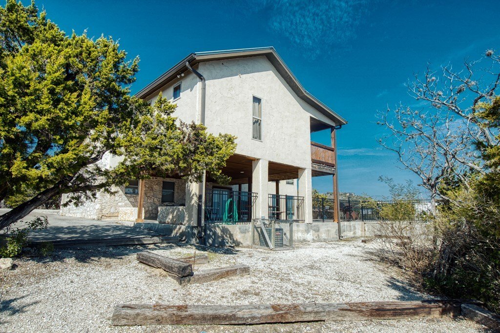 House in Concan, Texas, United States 4 - 16505424