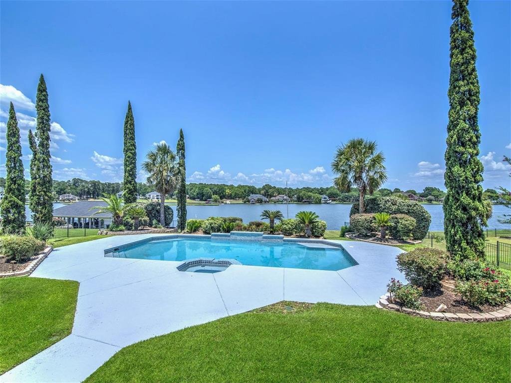 House in Conroe, Texas, United States 2 - 16507390