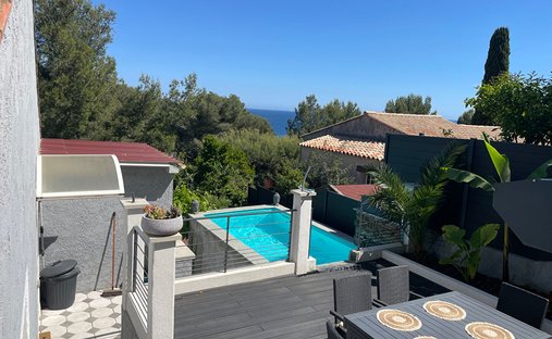 Apartment in Village, Saint-Mandrier-sur-Mer, France 1