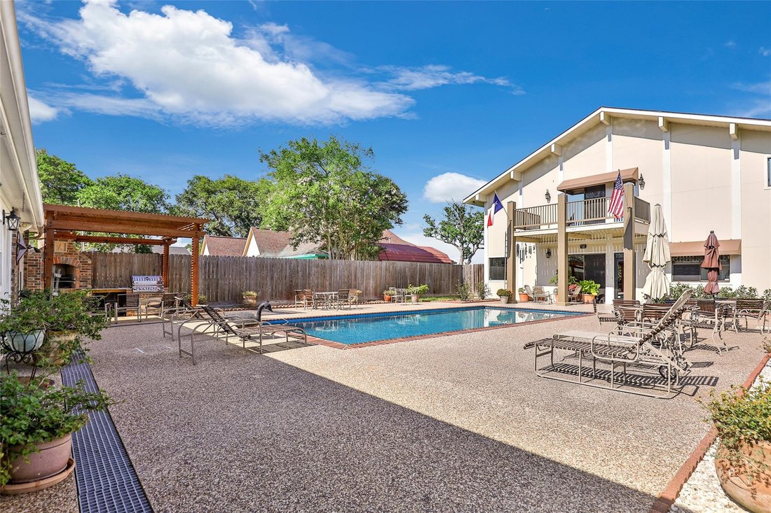House in Baytown, Texas, United States 5 - 16507063