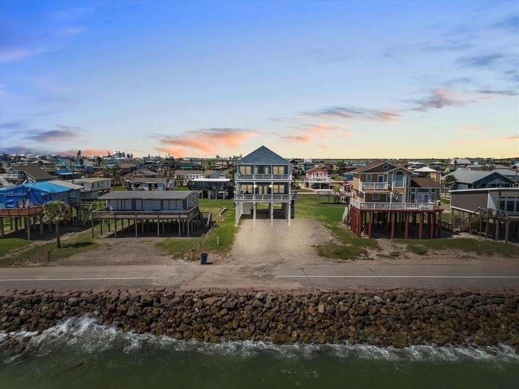 House in Freeport, Texas, United States 5 - 16508772