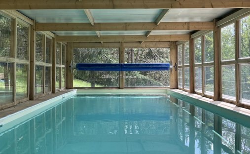 Castle for Sale in Montignac, Nouvelle-Aquitaine, France