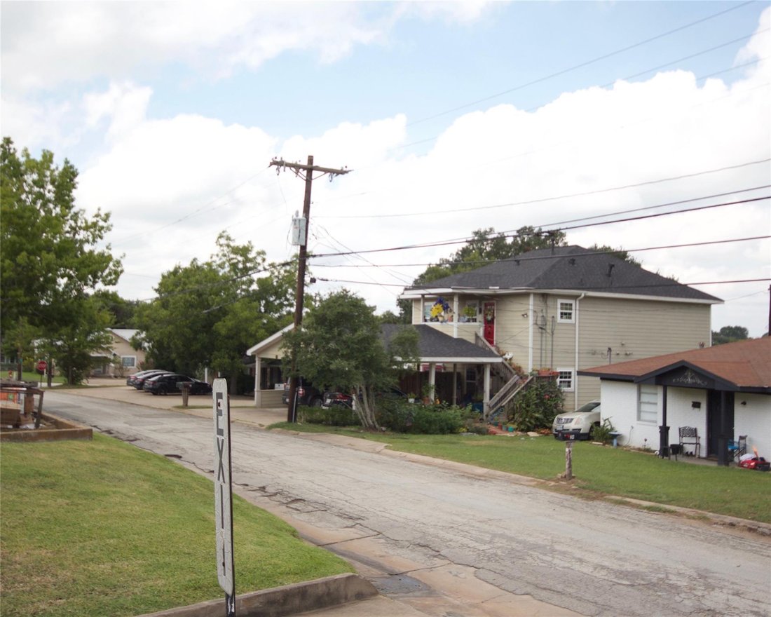Bellville, Texas, United States 2 - 16509214