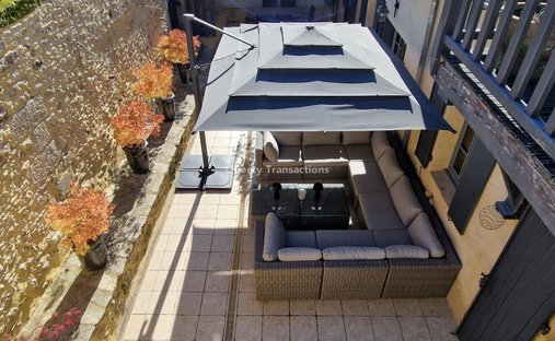 Castle for Sale in Le Bugue, Nouvelle-Aquitaine, France