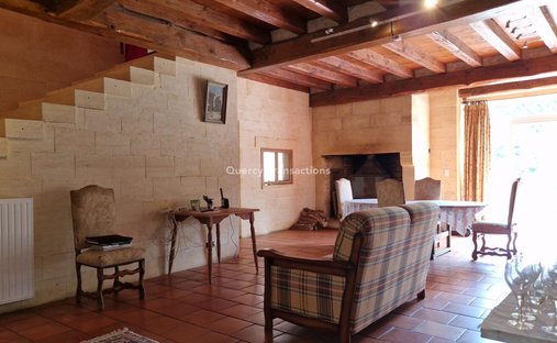 Castle for Sale in Le Bugue, Nouvelle-Aquitaine, France