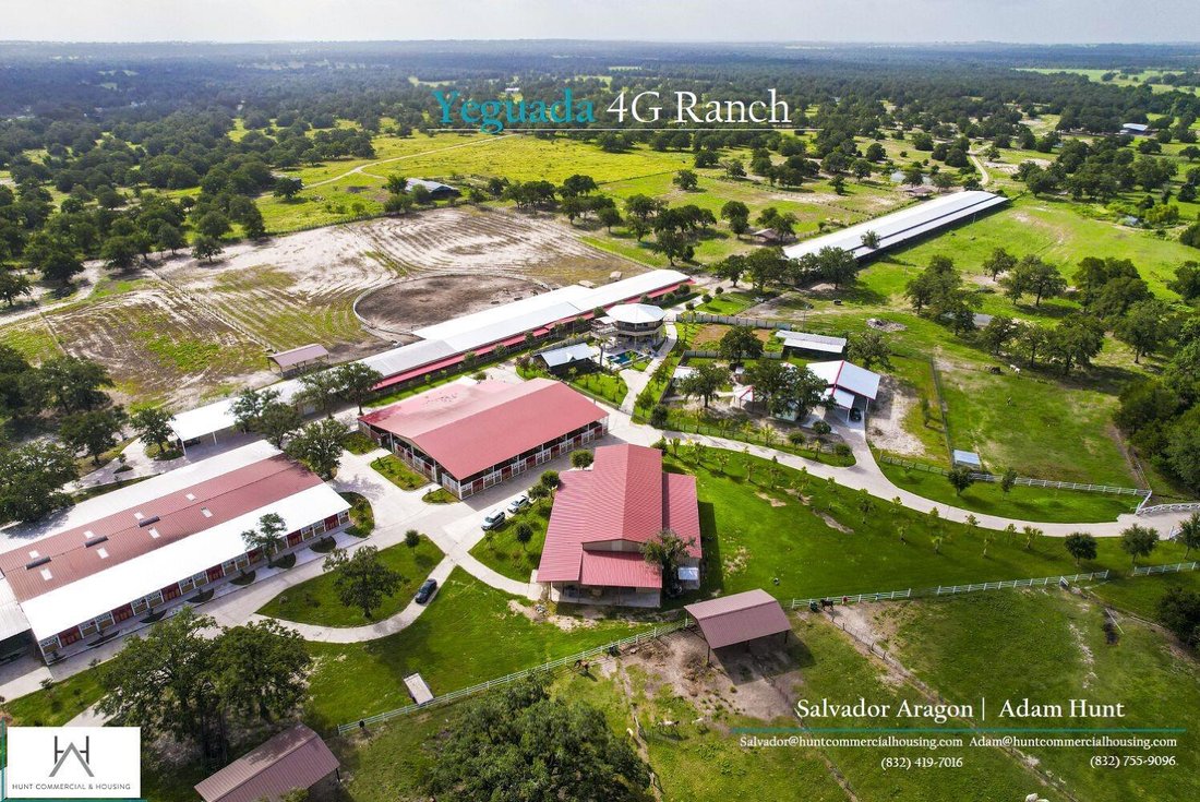 House in Muldoon, Texas, United States 1 - 16509385