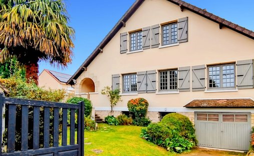 House in Taverny, Ile-de-France, France 1
