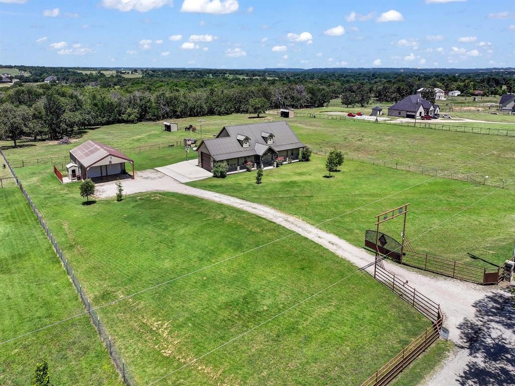 House in Paradise, Texas, United States 1 - 16512484