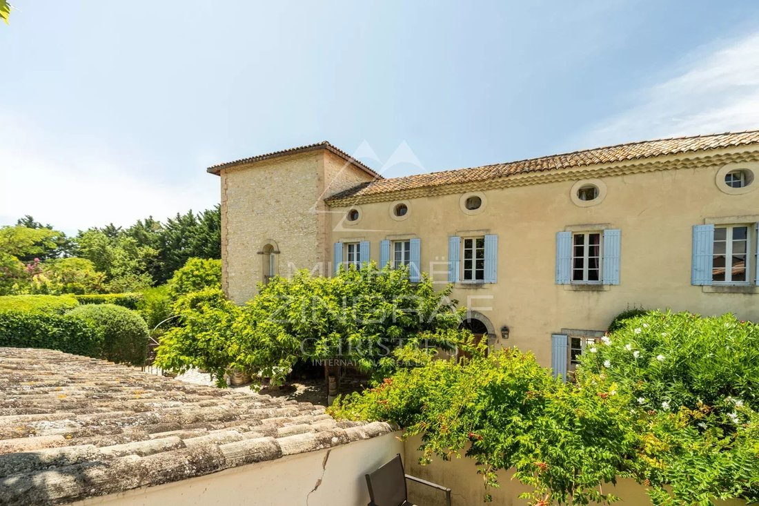 Estate in Nevons-route d'Apt, L'Isle-sur-la-Sorgue, France 2 - 16176046