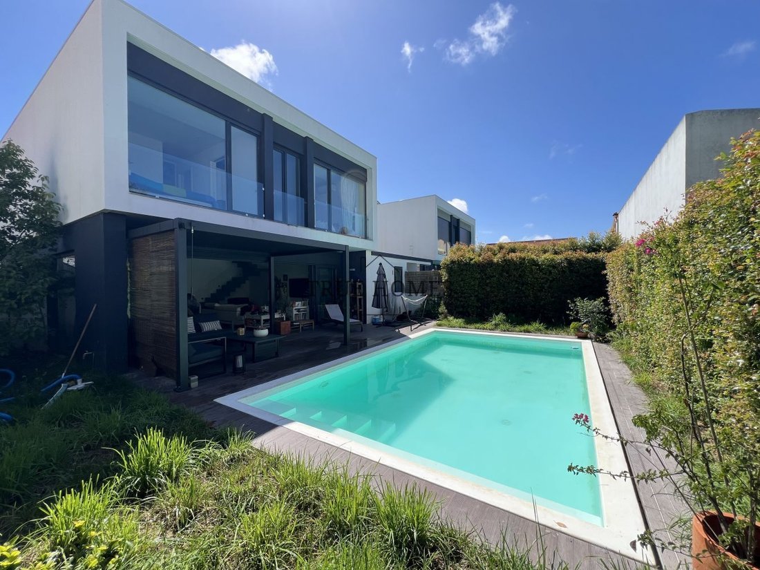 House in Almada, Cova da Piedade, Pragal e Cacilhas, Setubal, Portugal 2 - 13860873