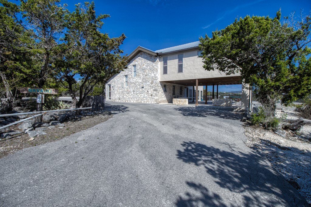House in Concan, Texas, United States 3 - 16505424